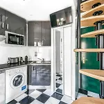 Studio Colisee - Champs Elysees By B\'Your Home